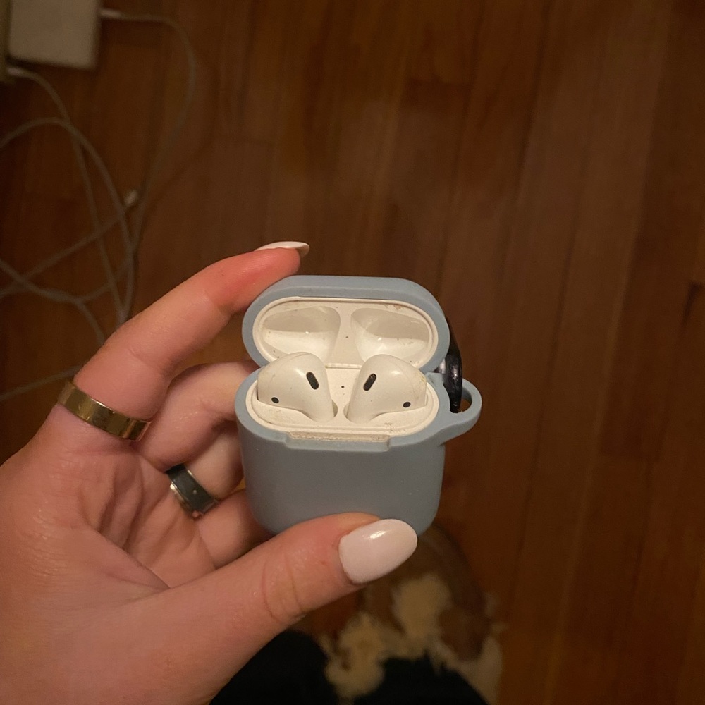 Apple AirPods first gen
